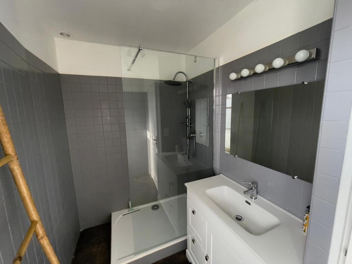 Le Monastere Apartment บาเยอ ภายนอก รูปภาพ