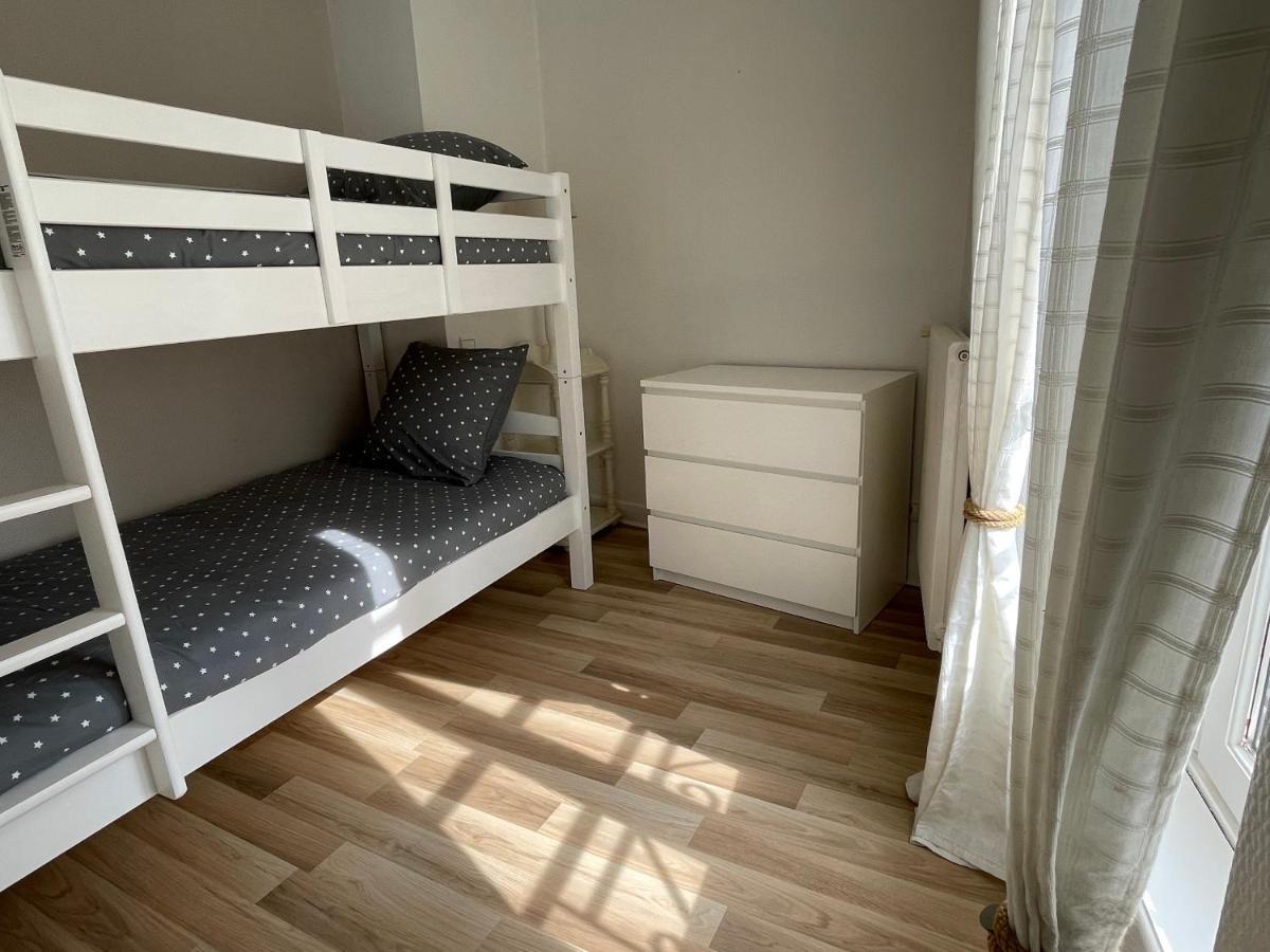 Le Monastere Apartment บาเยอ ภายนอก รูปภาพ