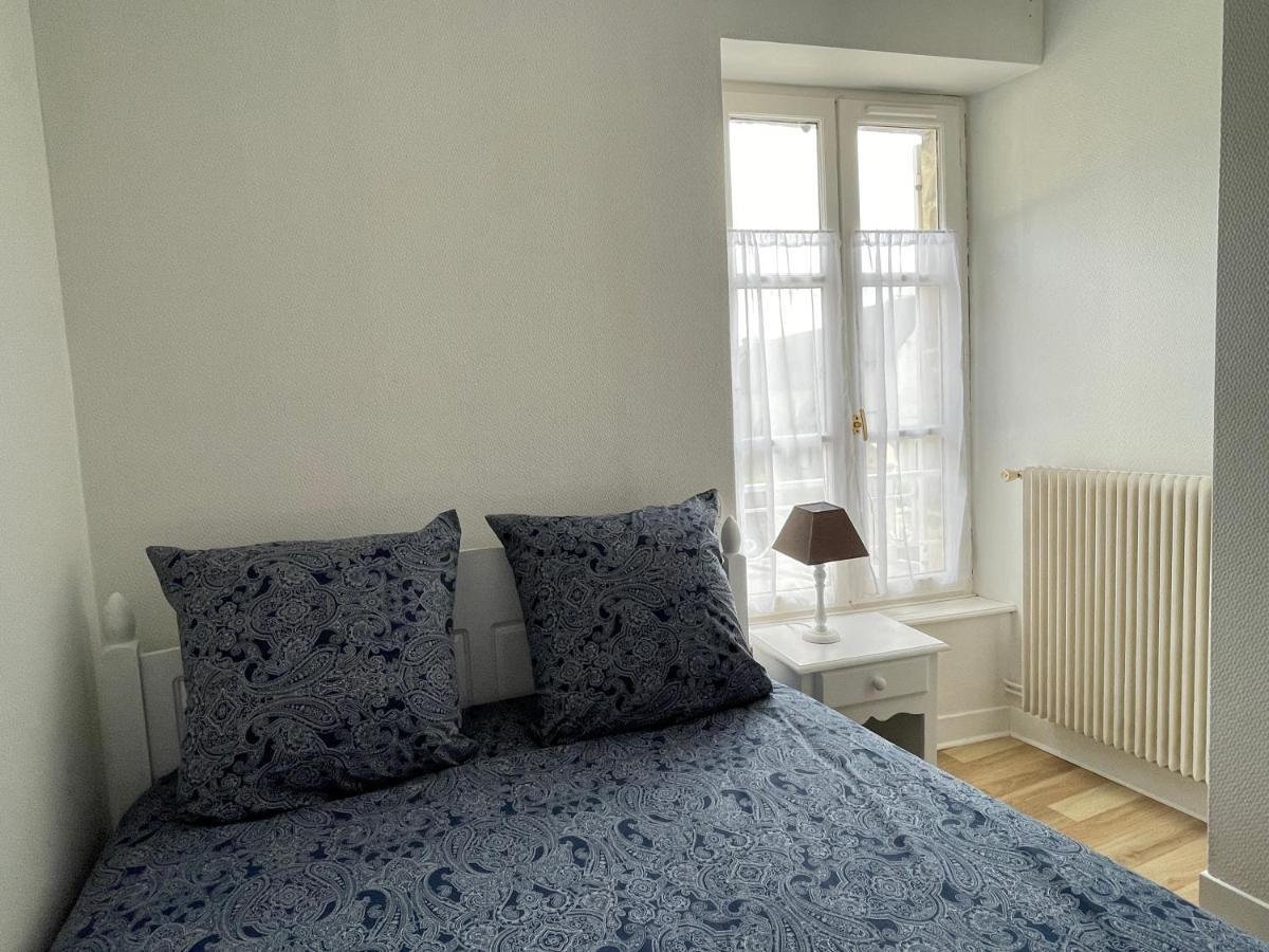 Le Monastere Apartment บาเยอ ภายนอก รูปภาพ